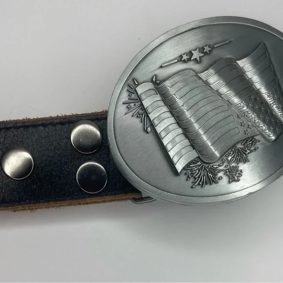 Western leather belt, solid metal buckle- American flag etching.size 38 … - Picture 9 of 11